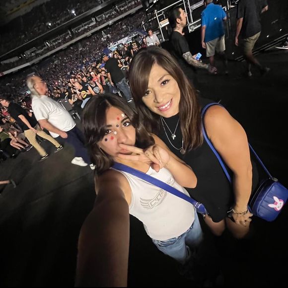 Meet your Posher, Miriam - Picture 1 of 1